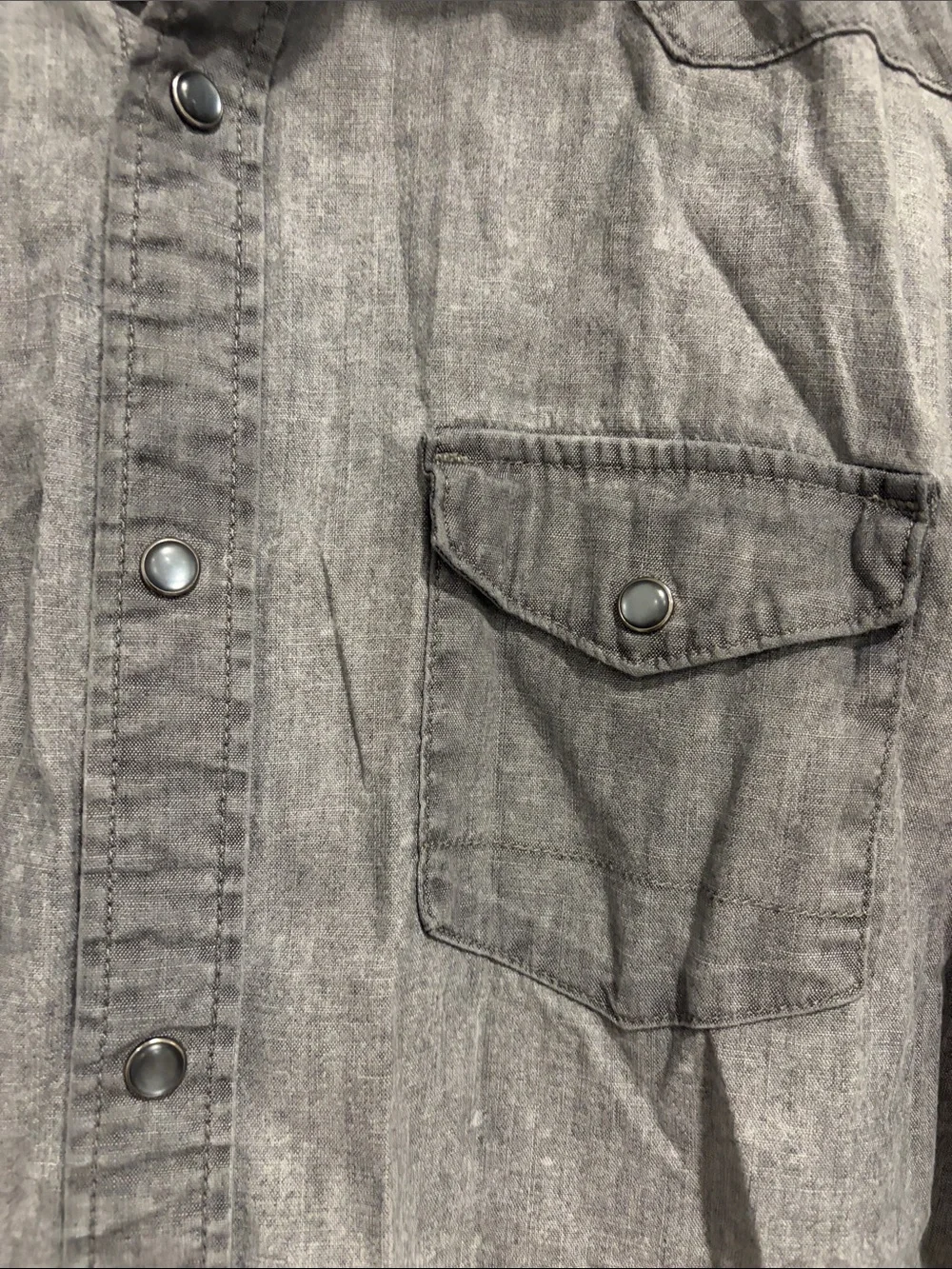 Banana Republic Men’s Gray Western-Style Button Shirt